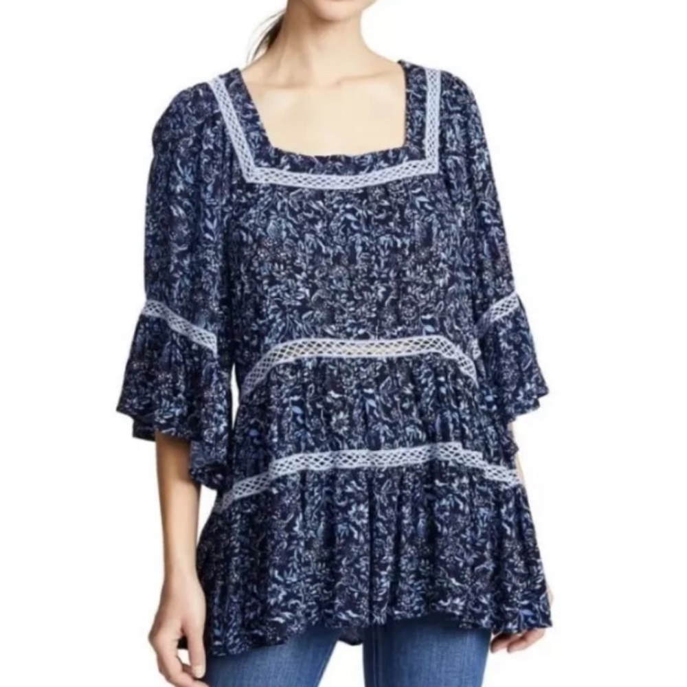 Free People Talk About It Tunic Top Womens Sz Med Blue Floral Lace Trim